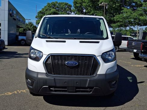 Used 2024 Ford Transit 250 Low Roof w/ Exterior Upgrade Package RWD image 5
