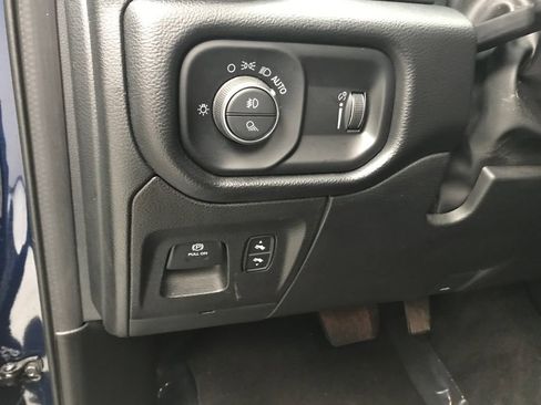 Used 2022 RAM 1500 Big Horn image 9