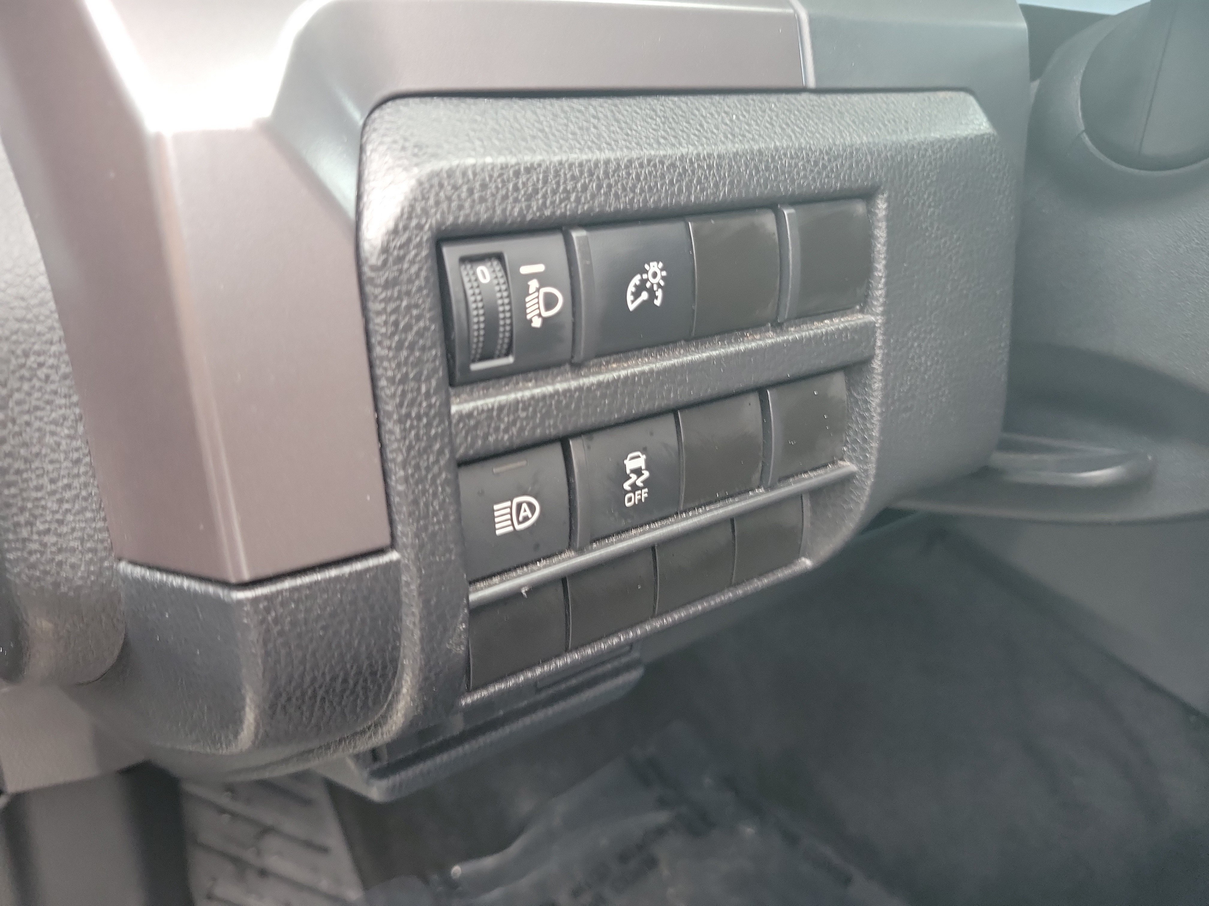 Used 2025 Toyota Tacoma SR5 RWD image 23