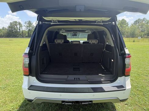 Used 2018 Ford Expedition Max Limited w/ Equipment Group 301A RWD image 7