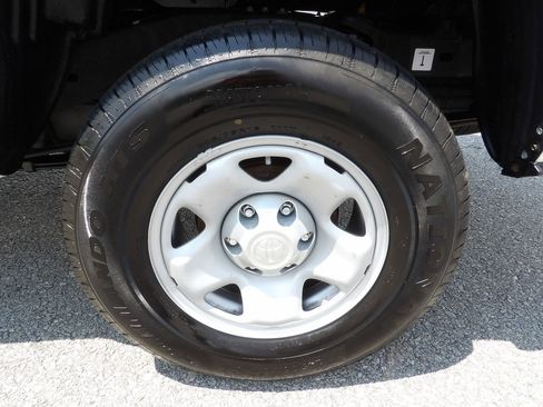Used 2020 Toyota Tacoma SR RWD image 51