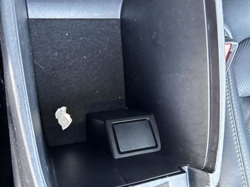 Used 2022 Ford Escape Titanium image 25