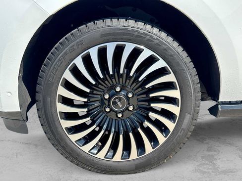 Used 2021 Lincoln Navigator Black Label AWD/4WD image 13