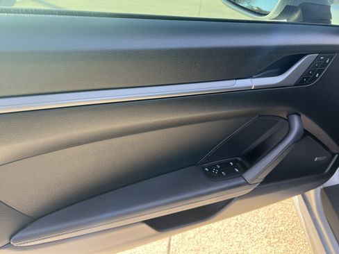 Used 2022 Porsche 911 Carrera image 13