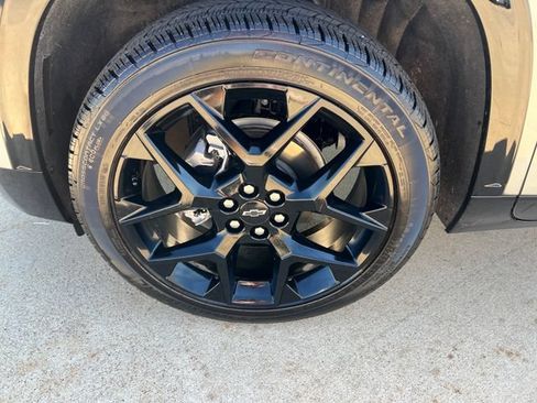 Used 2026 Chevrolet Traverse RS AWD/4WD image 11