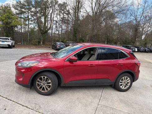 Used 2021 Ford Escape SE w/ Convenience Package image 5
