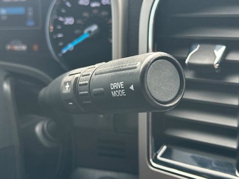 Used 2022 Ford F250 Lariat w/ Lariat Ultimate Package AWD/4WD image 21