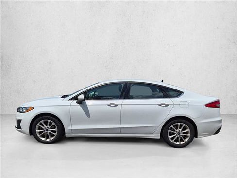 Used 2019 Ford Fusion SE FWD image 9