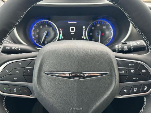 New 2026 Chrysler Pacifica Select image 21