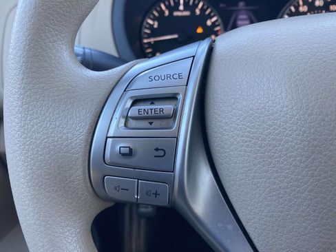 Used 2016 Nissan Altima 2.5 S w/ Power Driver Seat Package image 19