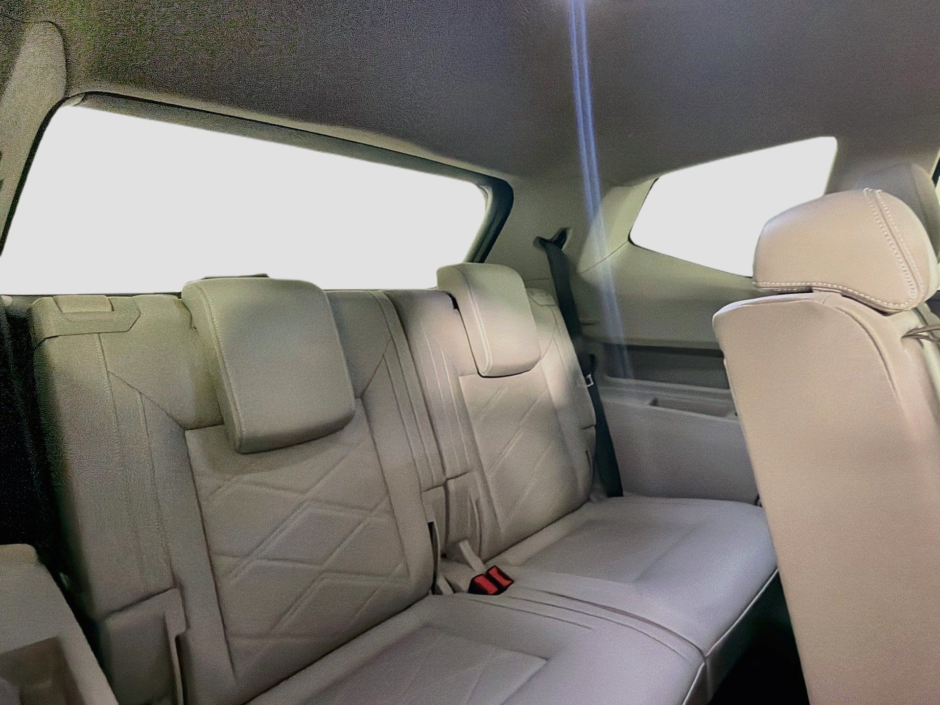 Certified 2024 Volkswagen Atlas SE FWD image 26