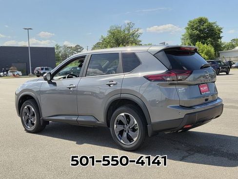 Used 2026 Nissan Rogue SV FWD image 3