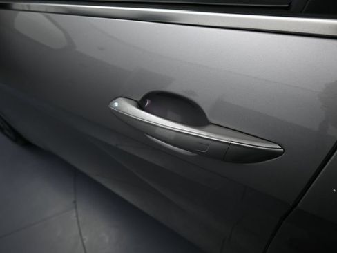 Used 2022 Hyundai Elantra Limited FWD image 34