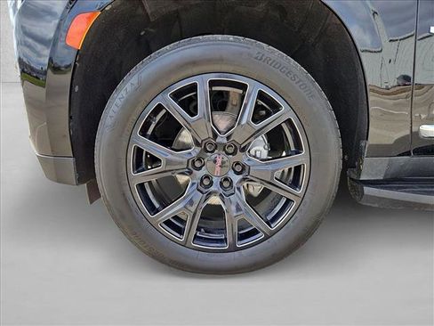 Used 2021 GMC Yukon SLT w/ SLT Premium Package image 27