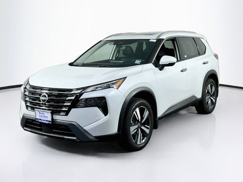 Used 2024 Nissan Rogue SL w/ SL Premium Package AWD/4WD image 1