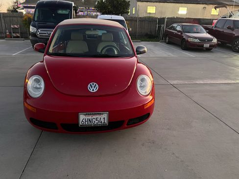 Used 2006 Volkswagen Beetle Convertible w/ Package 1 image 7