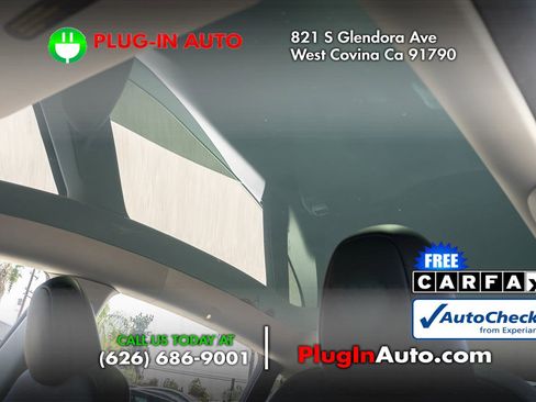 Used 2024 Tesla Model Y Performance image 9