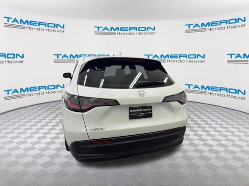 Used 2023 Honda HR-V LX image 4