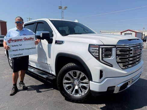 Used 2023 GMC Sierra 1500 Denali w/ Technology Package AWD/4WD image 1