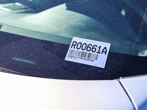 Certified 2023 Honda Civic EX image 31