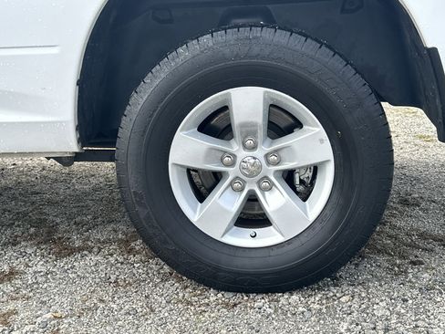 Used 2024 RAM 1500 Classic SLT image 19