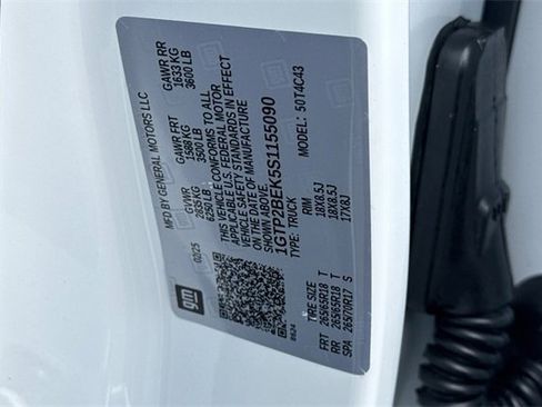 New 2025 GMC Canyon Elevation w/ Convenience Package image 33