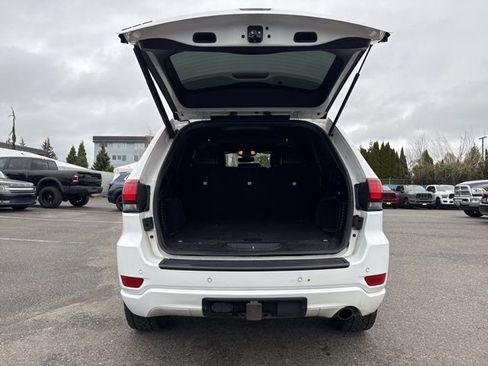 Used 2020 Jeep Grand Cherokee Altitude AWD/4WD image 14