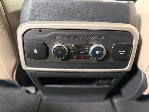 Used 2024 Ford Expedition Max Limited RWD image 25