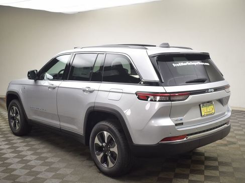 New 2025 Jeep Grand Cherokee Limited 4xe image 11