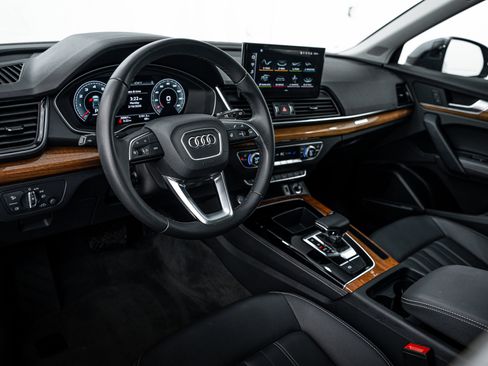 Certified 2023 Audi Q5 2.0T Premium Plus w/ Premium Plus Package image 8
