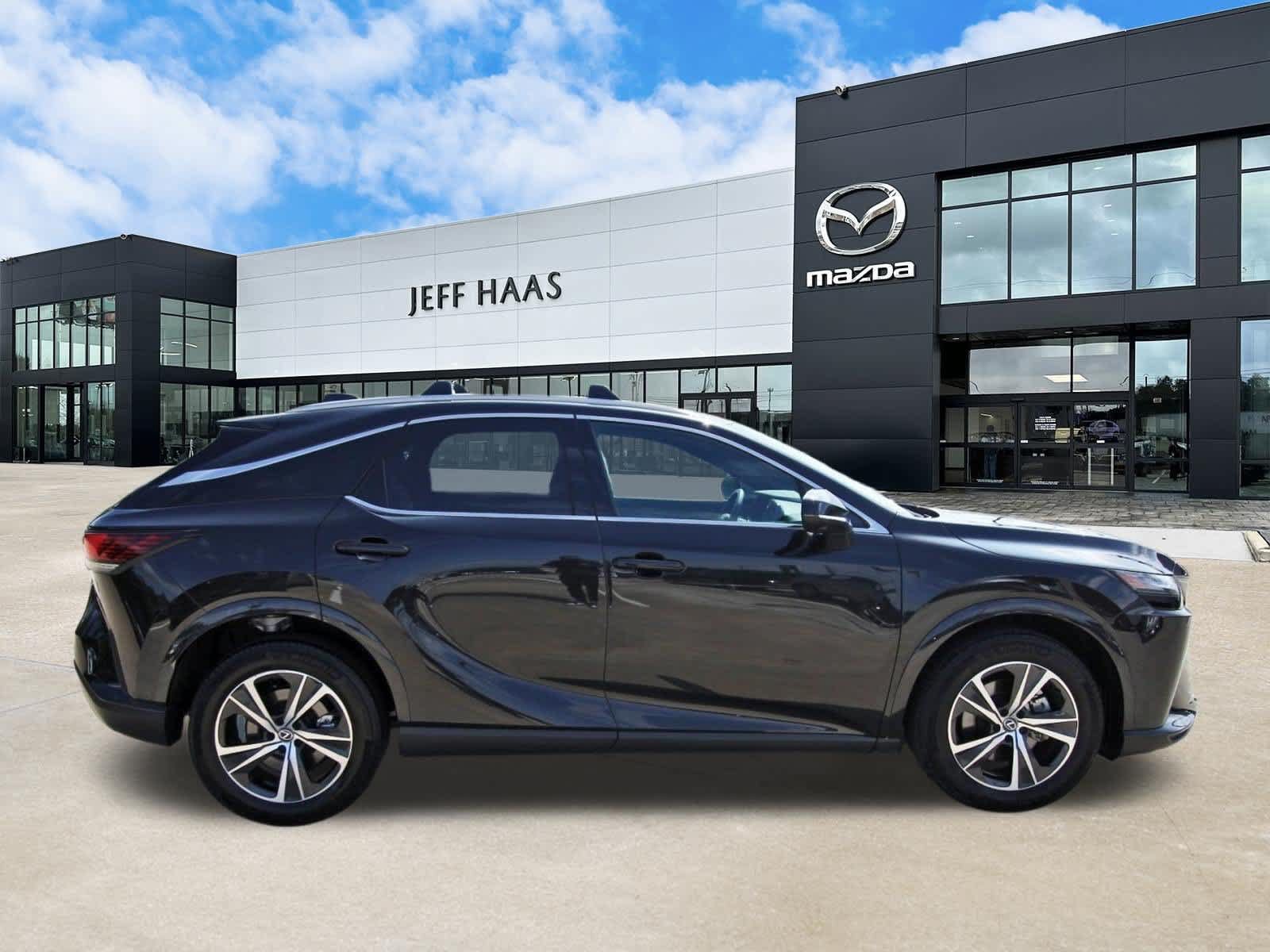 Used 2024 Lexus RX 350 Premium w/ Convenience Package FWD image 5