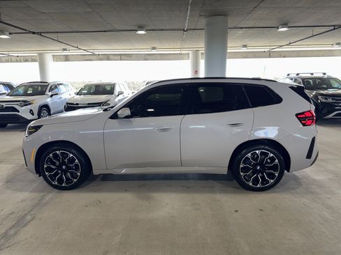 Used 2025 BMW X3 xDrive30i w/ Premium Package AWD/4WD image 5