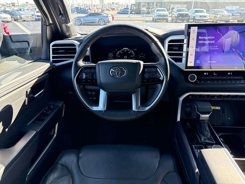 Used 2022 Toyota Tundra Platinum image 17