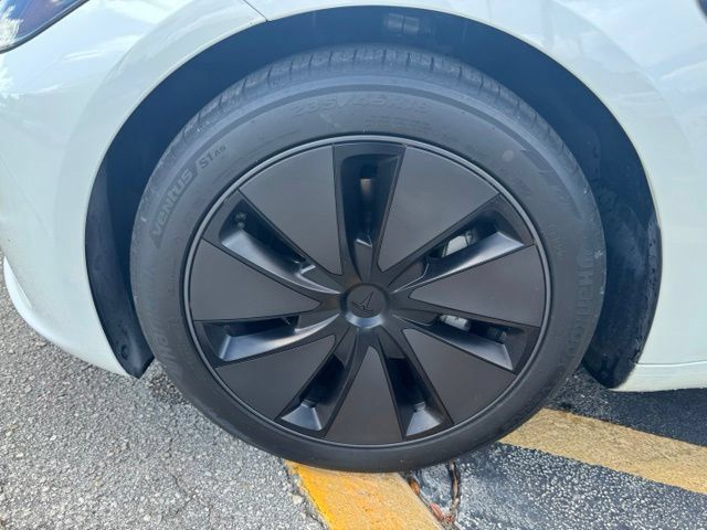 Used 2025 Tesla Model 3 Long Range RWD image 7
