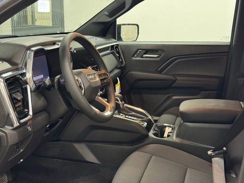 New 2025 GMC Canyon Elevation w/ Convenience Package image 26