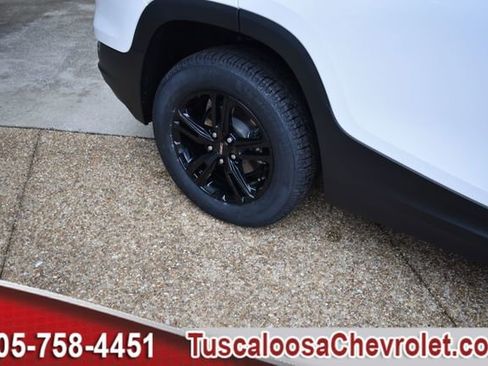 Certified 2023 GMC Terrain AT4 w/ Infotainment Package II image 14