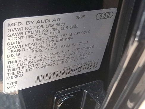 New 2025 Audi Q5 Premium image 16