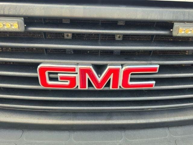 Used 2017 GMC Savana 2500 RWD image 35