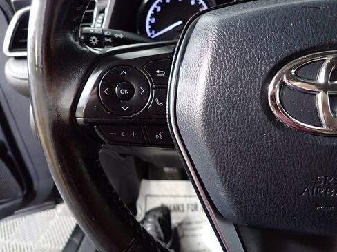 Used 2019 Toyota Camry SE FWD image 26