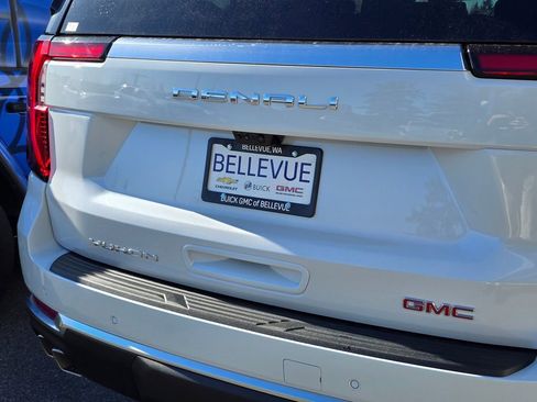 New 2026 GMC Yukon XL Denali w/ Denali Reserve Package image 50