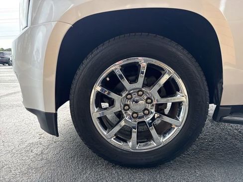 Used 2017 GMC Yukon Denali image 5