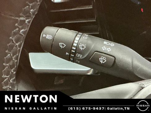 Used 2024 Chevrolet Silverado 1500 RST RWD image 41