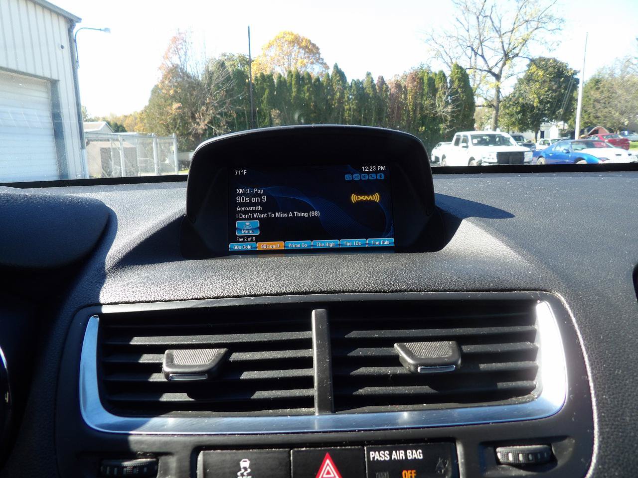 Used 2015 Buick Encore FWD image 16
