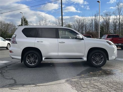 Used 2022 Lexus GX 460 Premium image 6