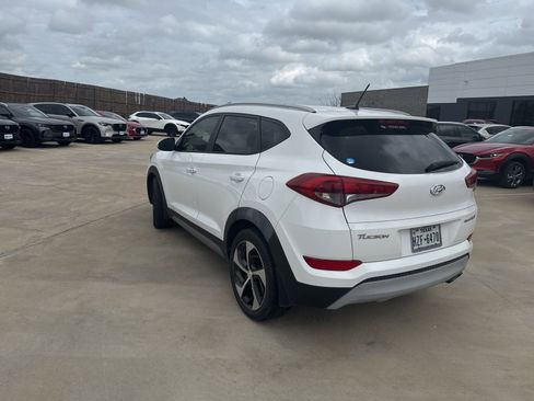 Used 2017 Hyundai Tucson Sport image 13