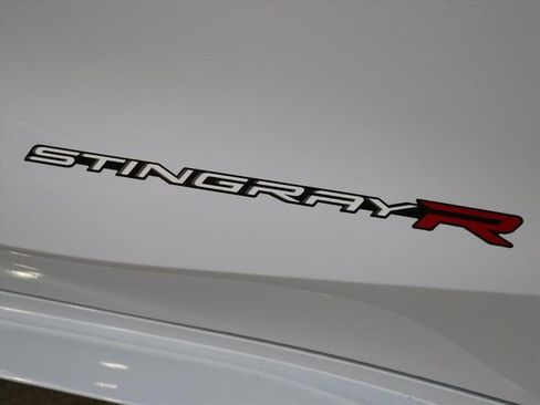Used 2024 Chevrolet Corvette Stingray Coupe image 8