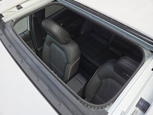 New 2026 Buick Envista Avenir FWD image 3