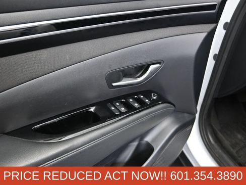 Used 2022 Hyundai Santa Cruz Limited AWD/4WD image 11
