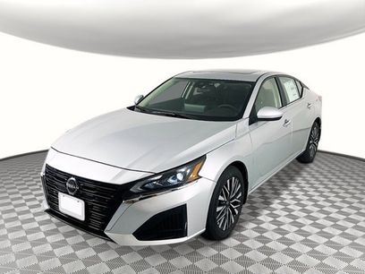 New 2025 Nissan Altima 2.5 SV w/ SV Premium Package