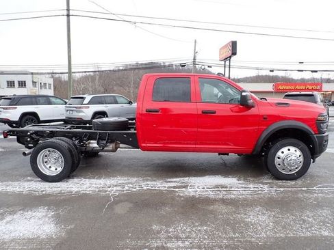 New 2026 RAM 5500 Tradesman image 8